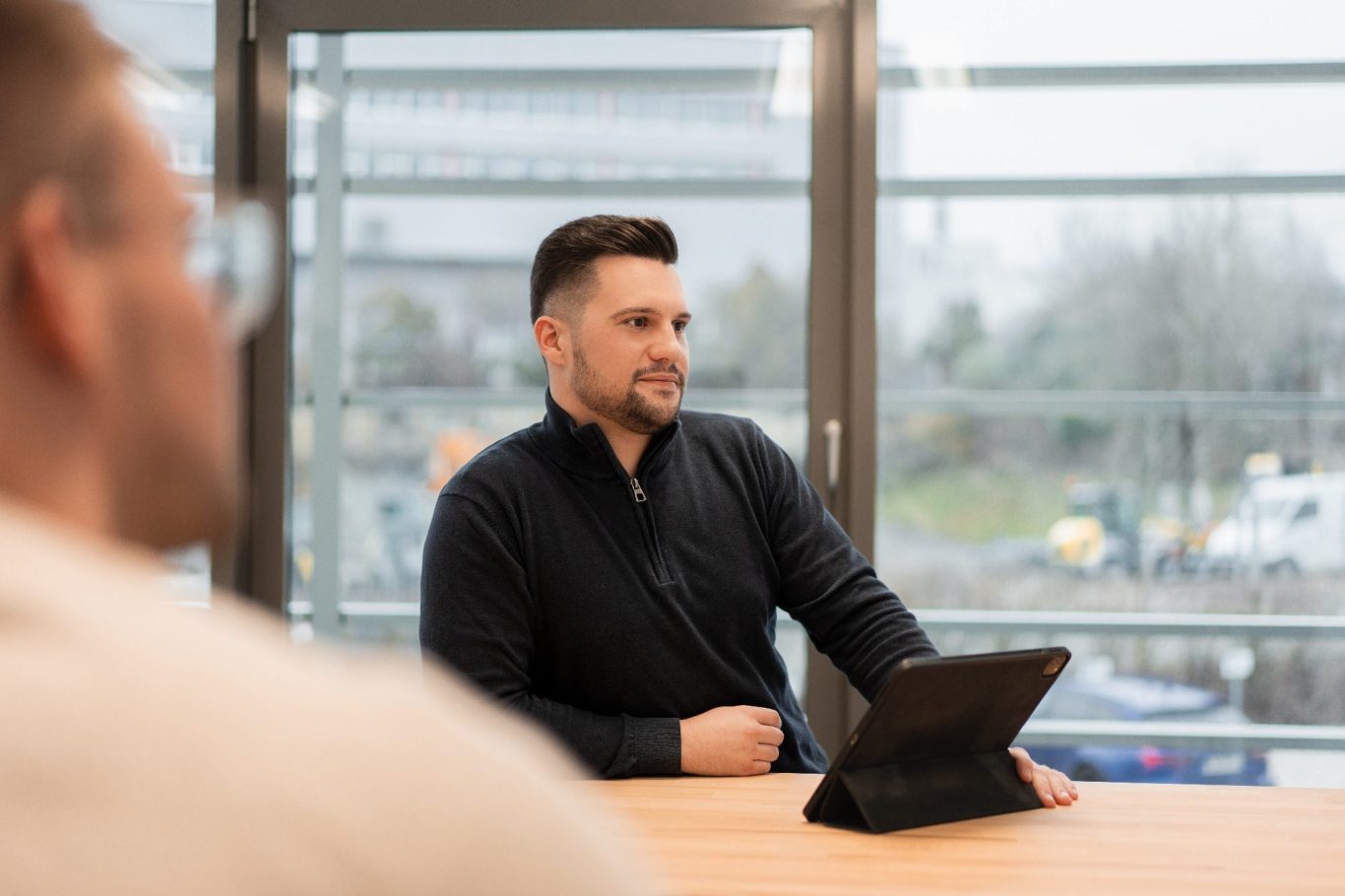 Individuelles Business Coaching Lion Krüger im individuellen Business Coaching Gespräch